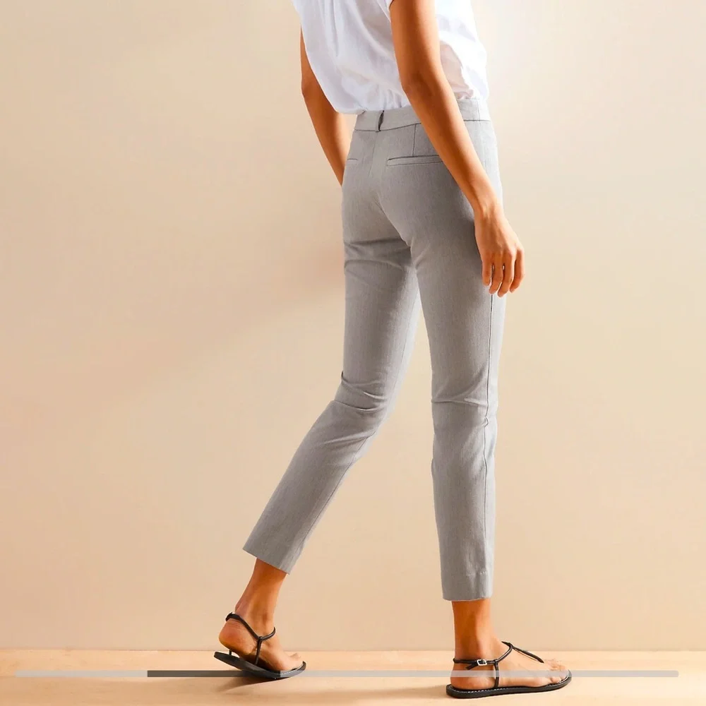 LIKE NEW Stradivarius Gray Stretch Cigarette Pants Straight Slim Mid Rise Ankle - Picture 1 of 5
